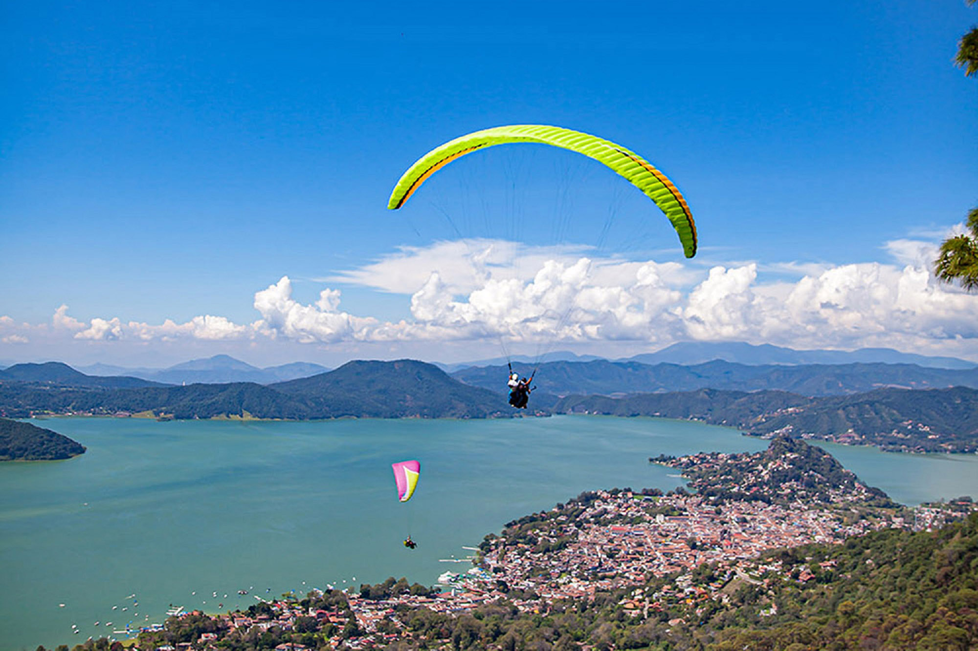 Valle de Bravo celebra 16 años como Pueblo Mágico