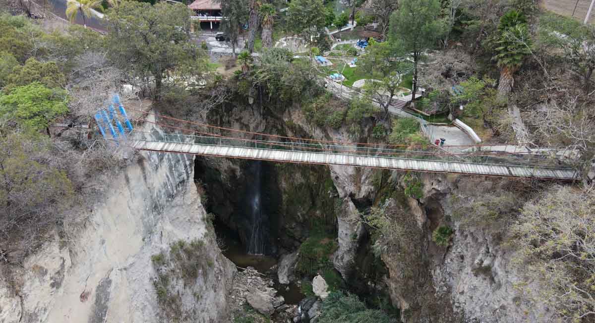 Tonatico: Conoce el increí­ble balneario Parque del Sol