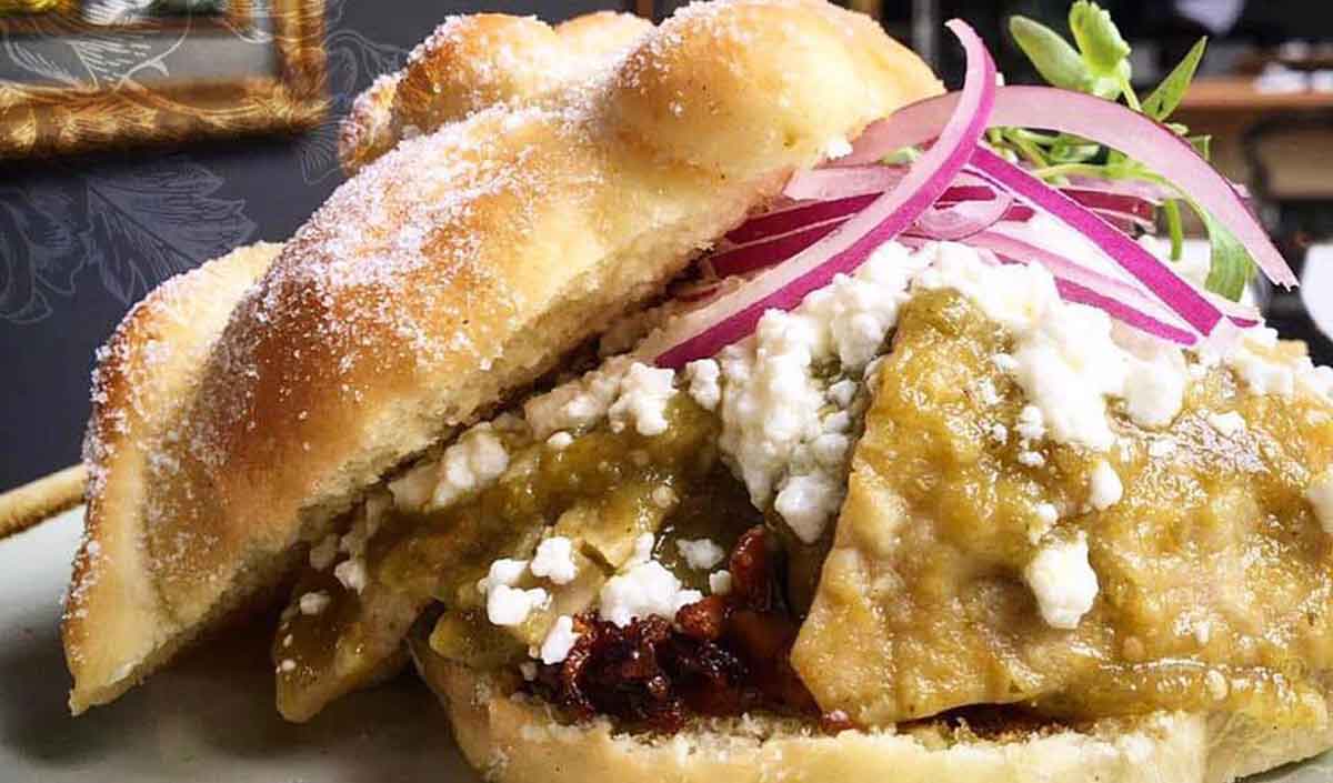 Restaurante toluqueño venderá Chilaquihojaldra, precios y cómo llegar