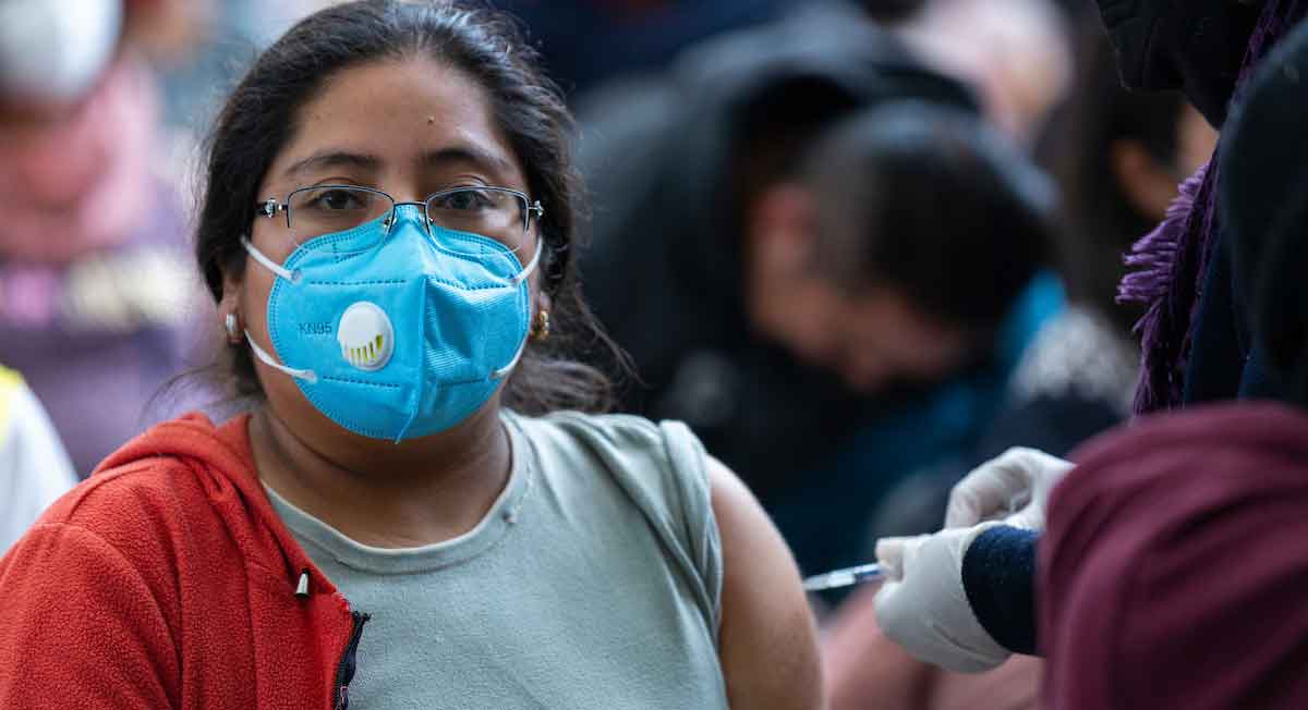 Sedes, requisitos y fechas para recibir vacuna de refuerzo de 18 a 29 en Toluca