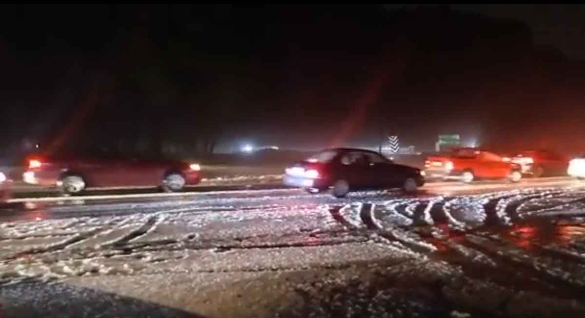 Carretera México-Toluca presenta afectaciones y cierre por dura granizada