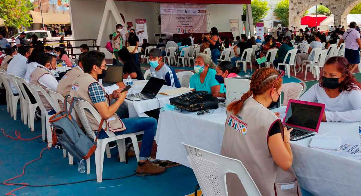 ¿Aún te puedes registrar a la beca federal de $5,258 mensuales por 12 meses?