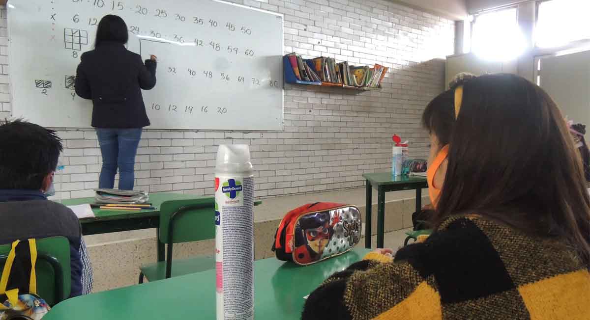 ¿Cuáles son los dí­as que no habrá clases en junio?