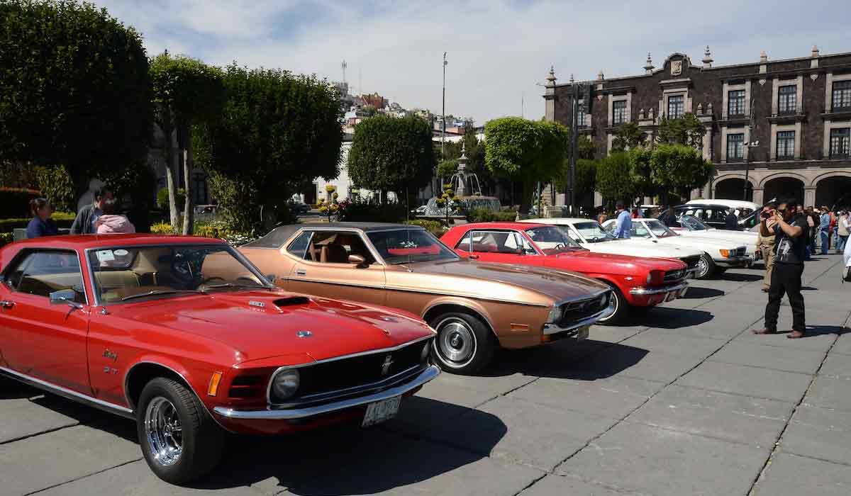 Exhibición de autos gratuita por el Dí­a del Padre 2022 en Toluca
