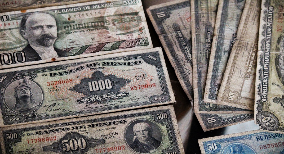 ¿Guardas billetes antiguos? ahora podrí­an valer más de lo que piensas, te decimos cuales y donde venderlos