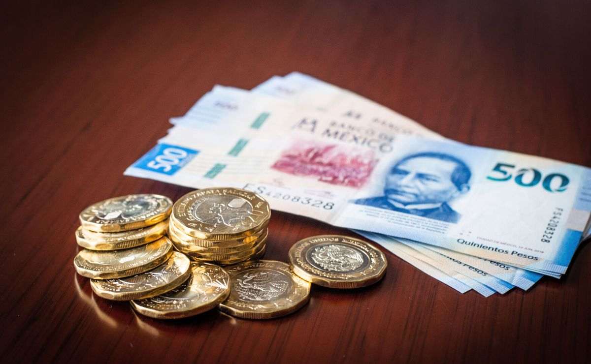 ¿Cómo puedo vender mis monedas y billetes antiguos?