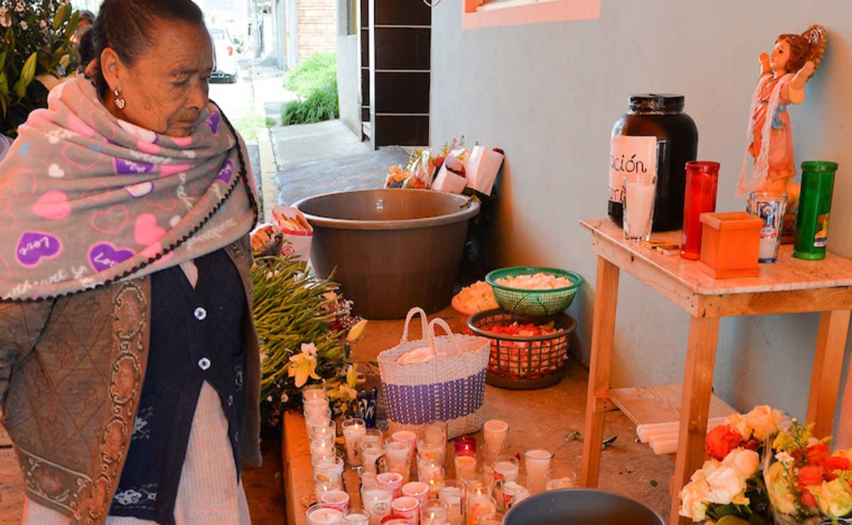 ¡No soy una guarderí­a! Abuela cobra por cuidar a sus nietos