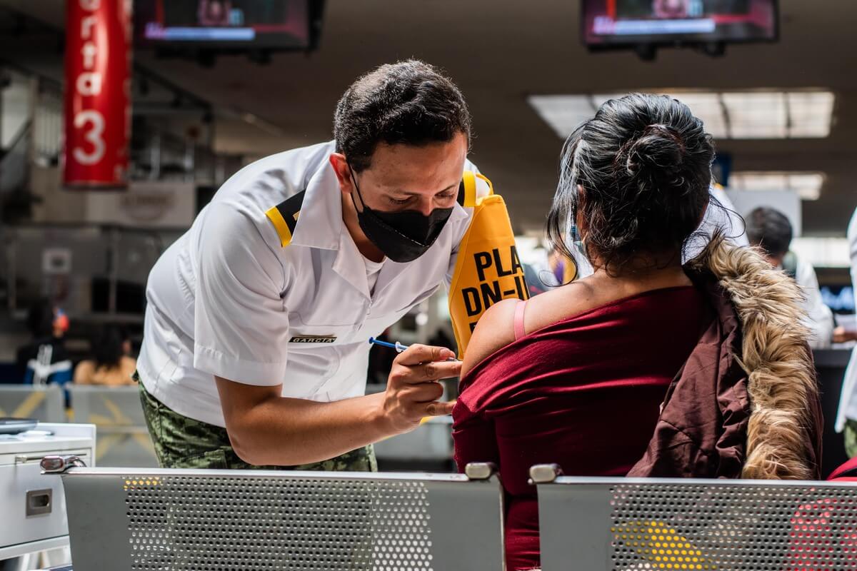¿Ya sabes hasta cuándo podrás vacunarte contra la influenza? Que no se te pasee