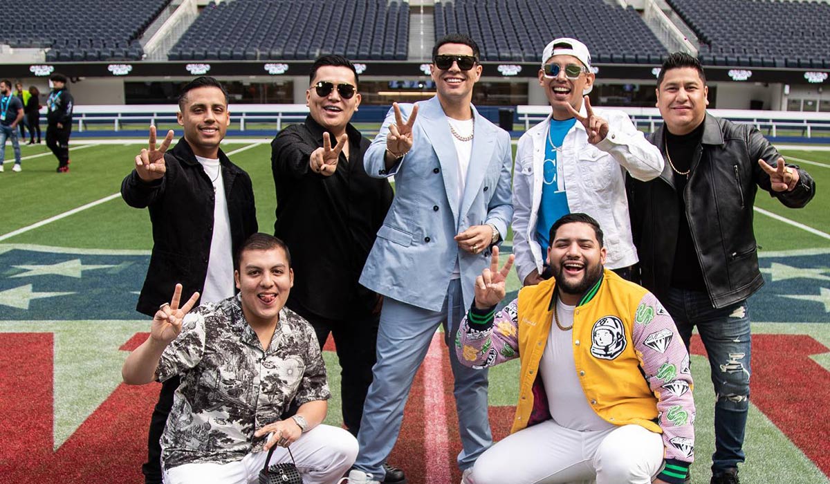 ¡Ya supérame! Se confirma que Grupo Firme estará en el partido de la NFL en Méxicoe