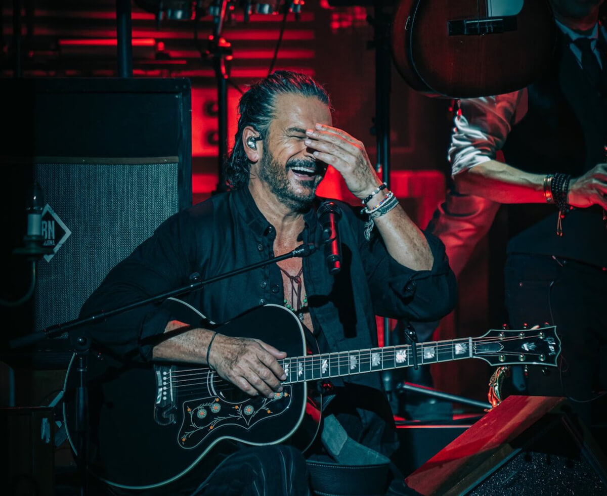 ¿Listas señoras de las cuatro décadas? Por primera vez ofrecerá Ricardo Arjona concierto en el Foro Sol