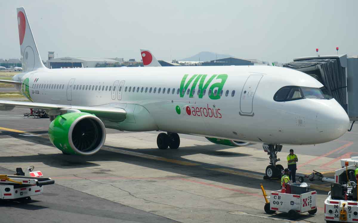 ¿Es tu sueño viajar y trabajar? Viva Aerobus tiene vacantes de sobrecargo sin experiencia
