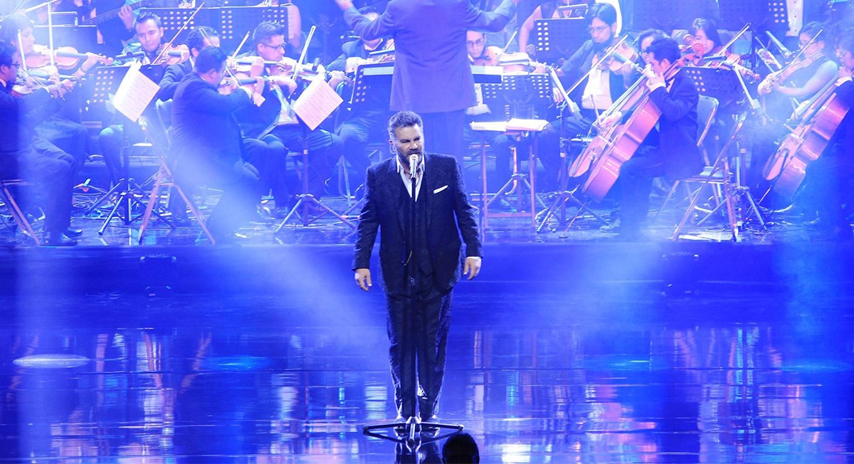 Mijares llegará a Toluca con su concierto sinfónico este 2023, checa los detalles