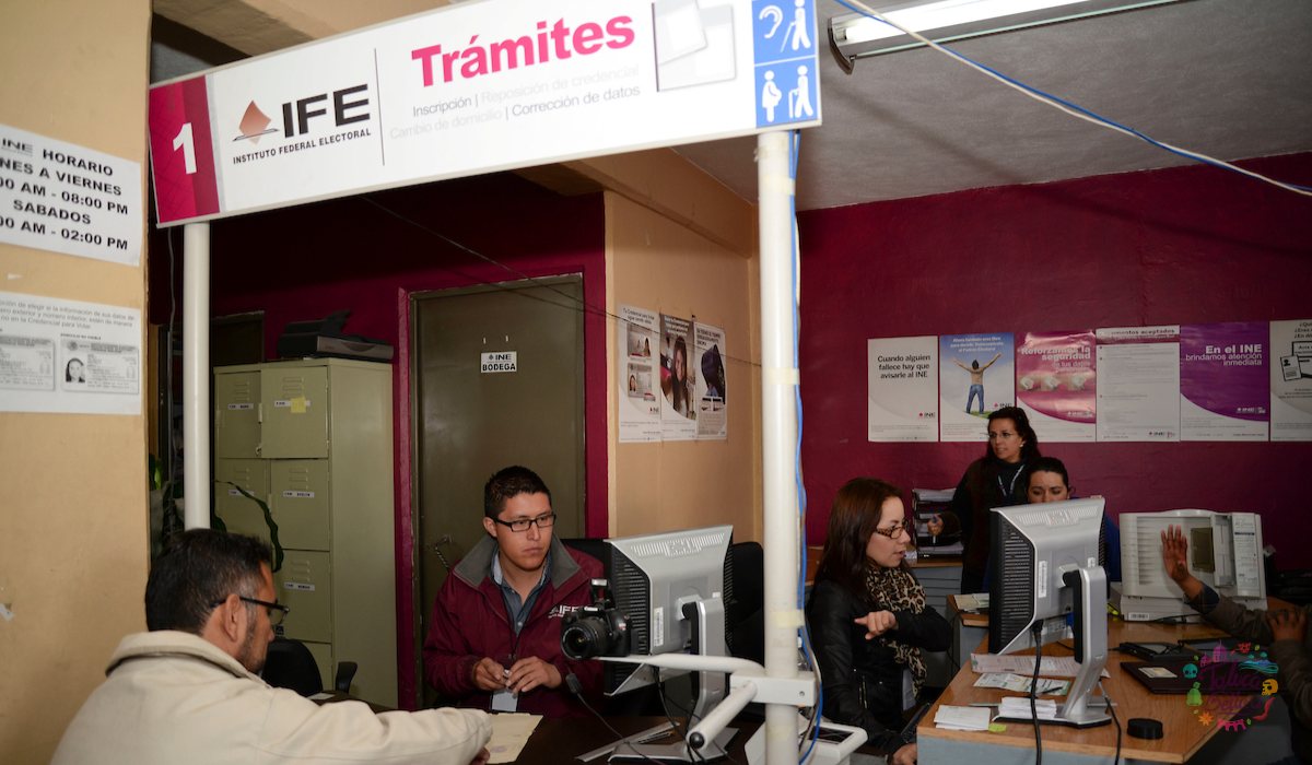 ¿Puedo cambiar la firma que aparece en mi INE?, acá te contamose