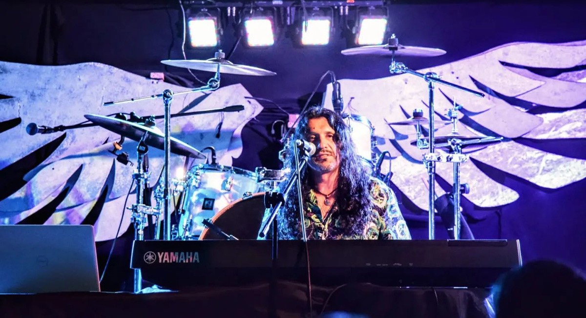 Ex vocalista de Mí¤go de Oz dará dos conciertos en Toluca este 2023