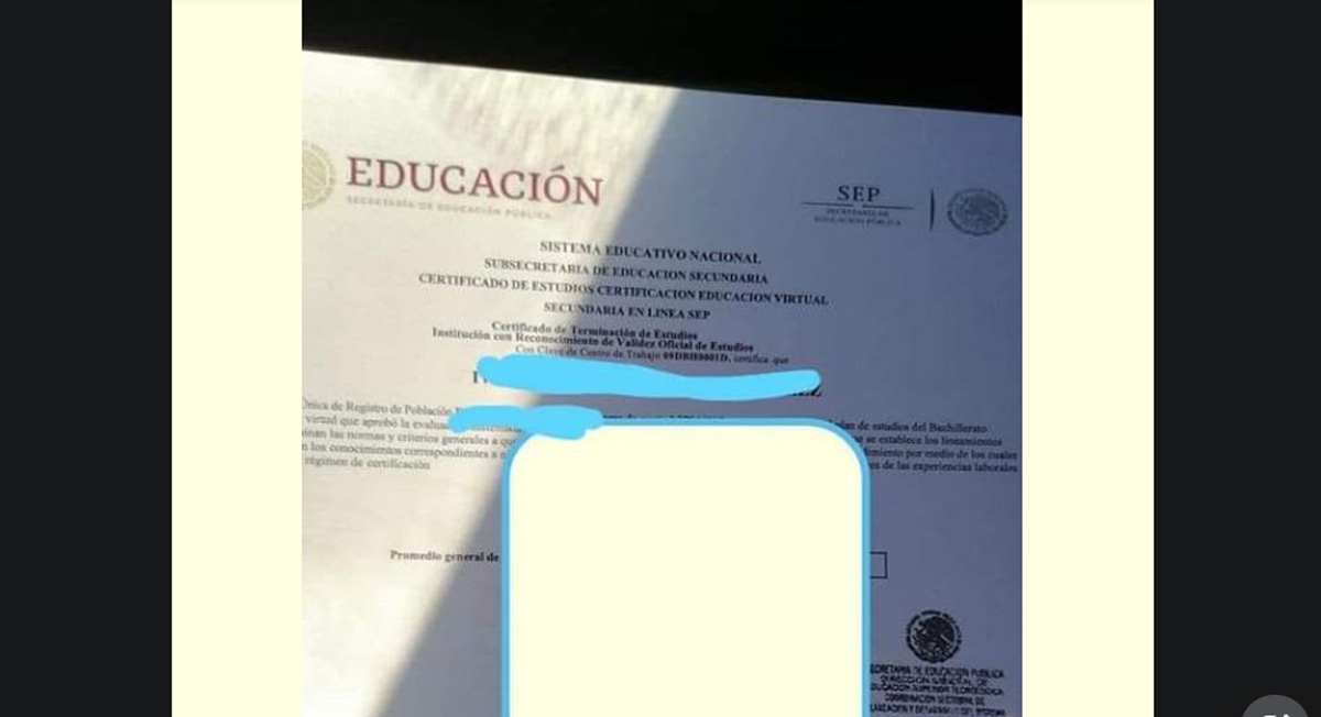 Uno para doctor: Así­ venden titulos universitarios en Facebook por 8 mil pesos