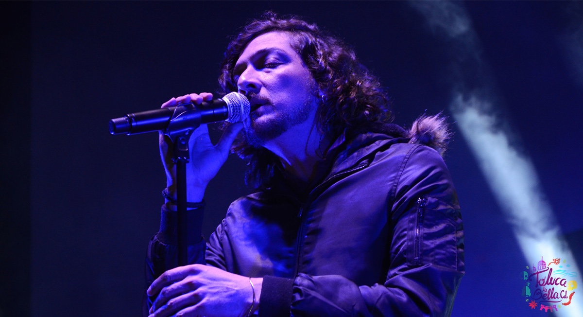 ¡No puede ser! Difunden video de León Larregui haciendo playback