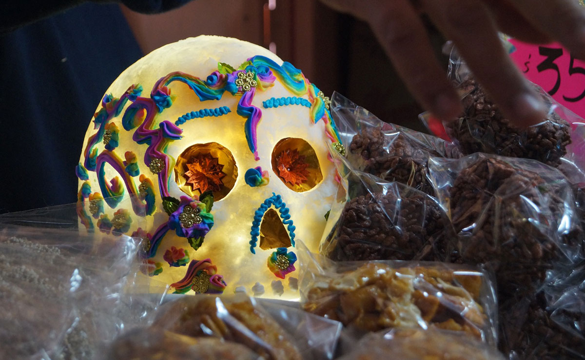 No pueden faltar en la ofrenda ¿Sabes qué significan las calaveritas de azúcar?