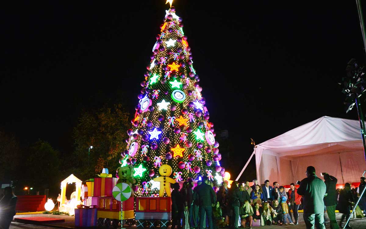 ¡Disfruta la magia de estos 3 encendidos de árbol de Navidad cerca de Toluca!